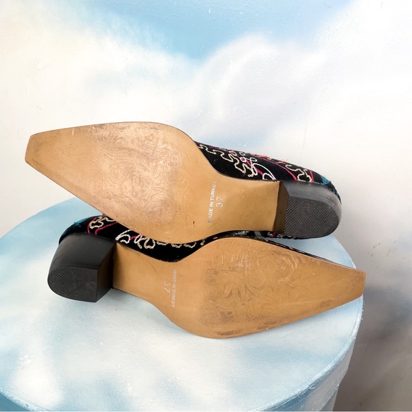 Julie Miles embroidered cowboy boot - Picture 8 of 11